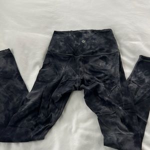 Space Dye Lululemon Leggings (Like New)